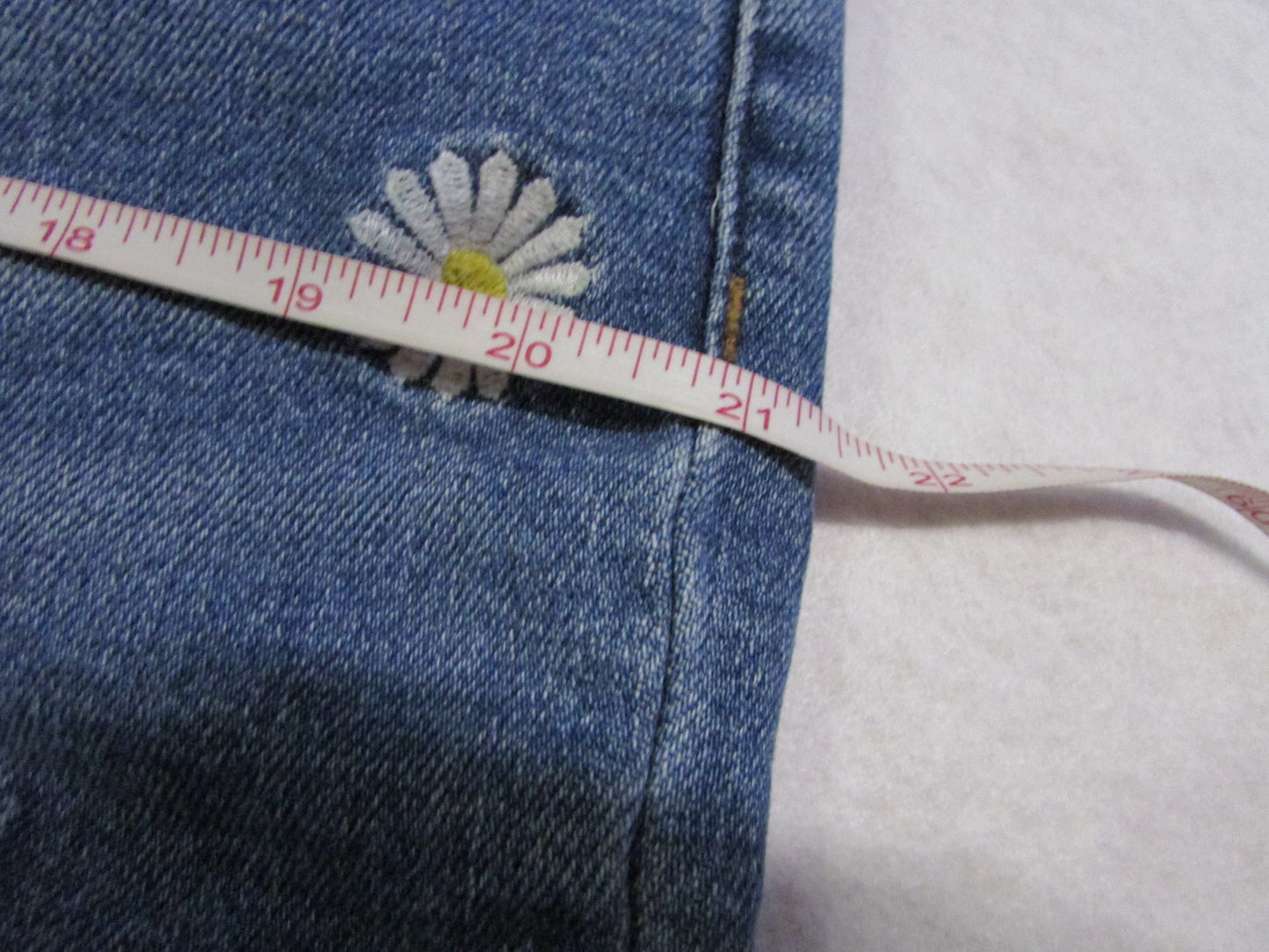 Judy Blue Denim Shorts with Embroidered Daisy Flowers - Size 3XL