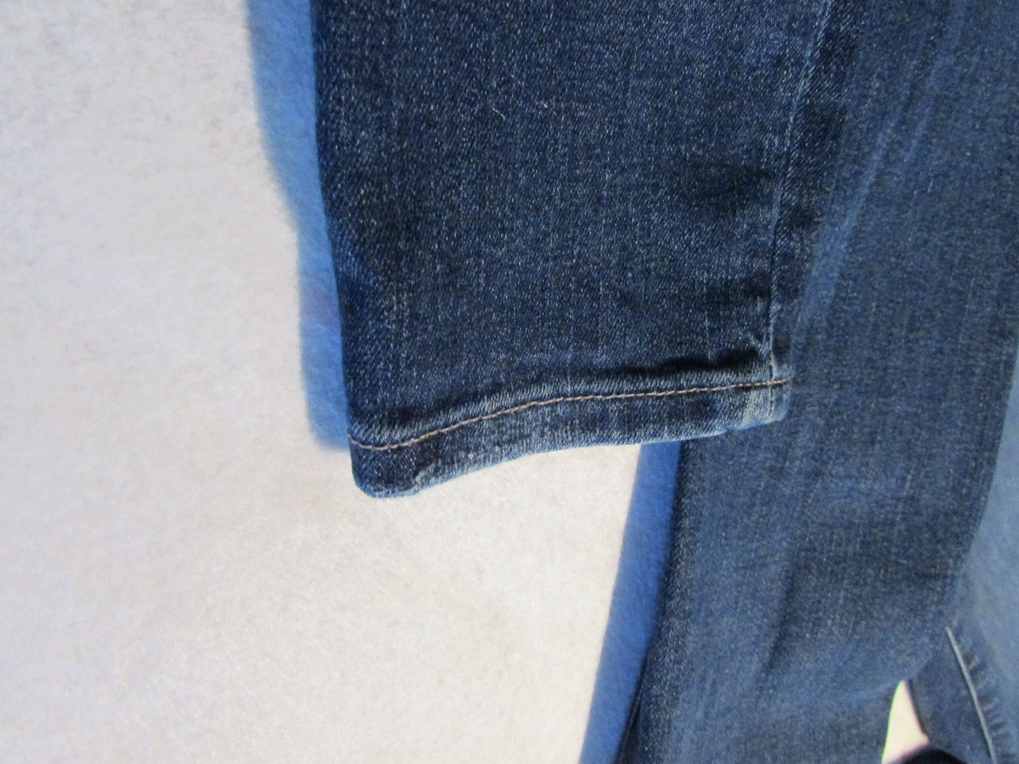 Good American Good Legs Crops Stretch Jeans - Women's size 4/27