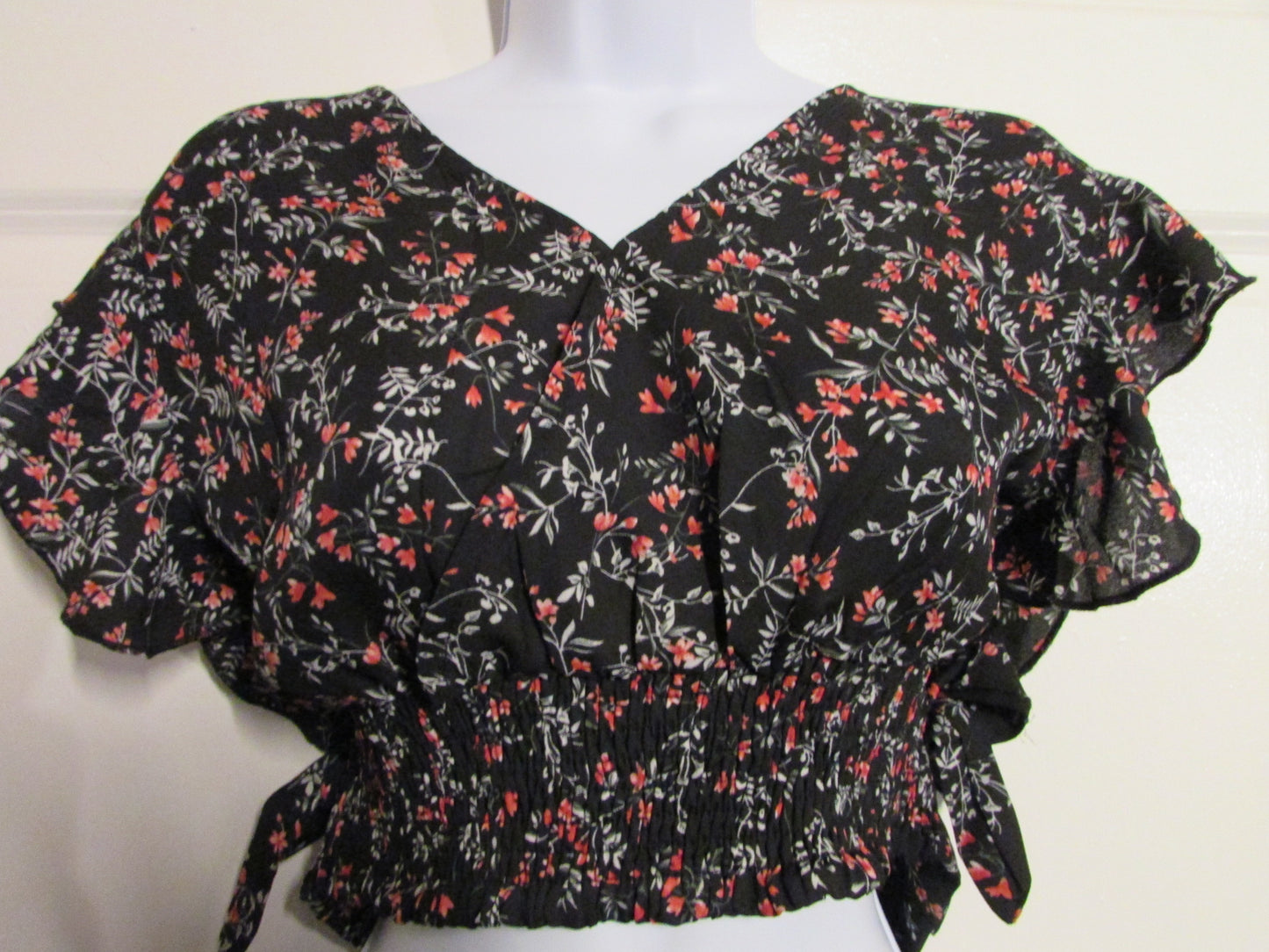 Black Floral Crop Top with Tie in the Back - Womens' size XL