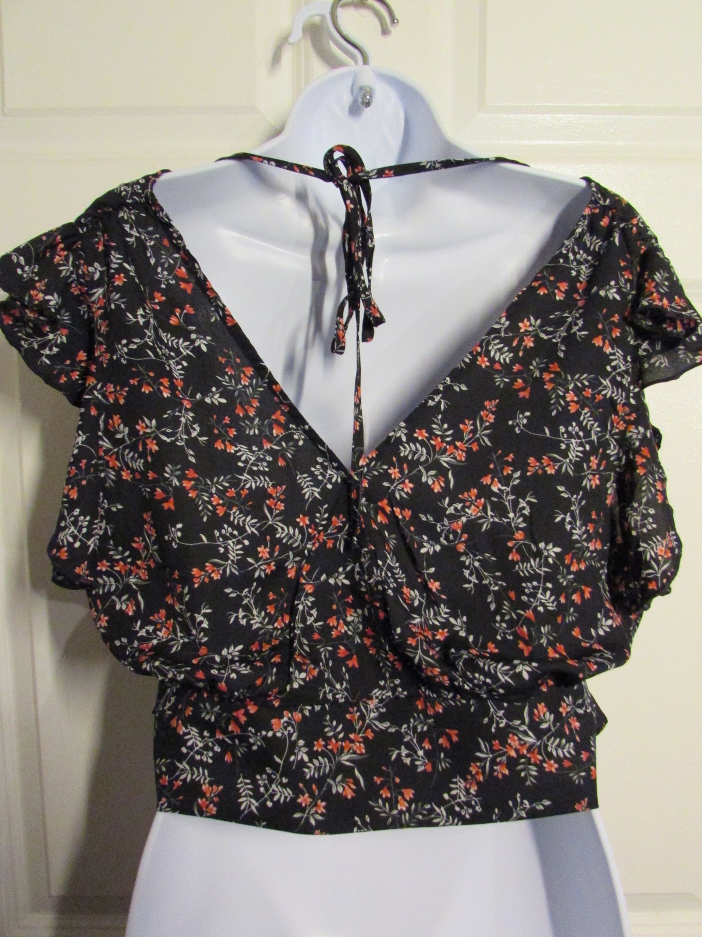 Black Floral Crop Top with Tie in the Back - Womens' size XL