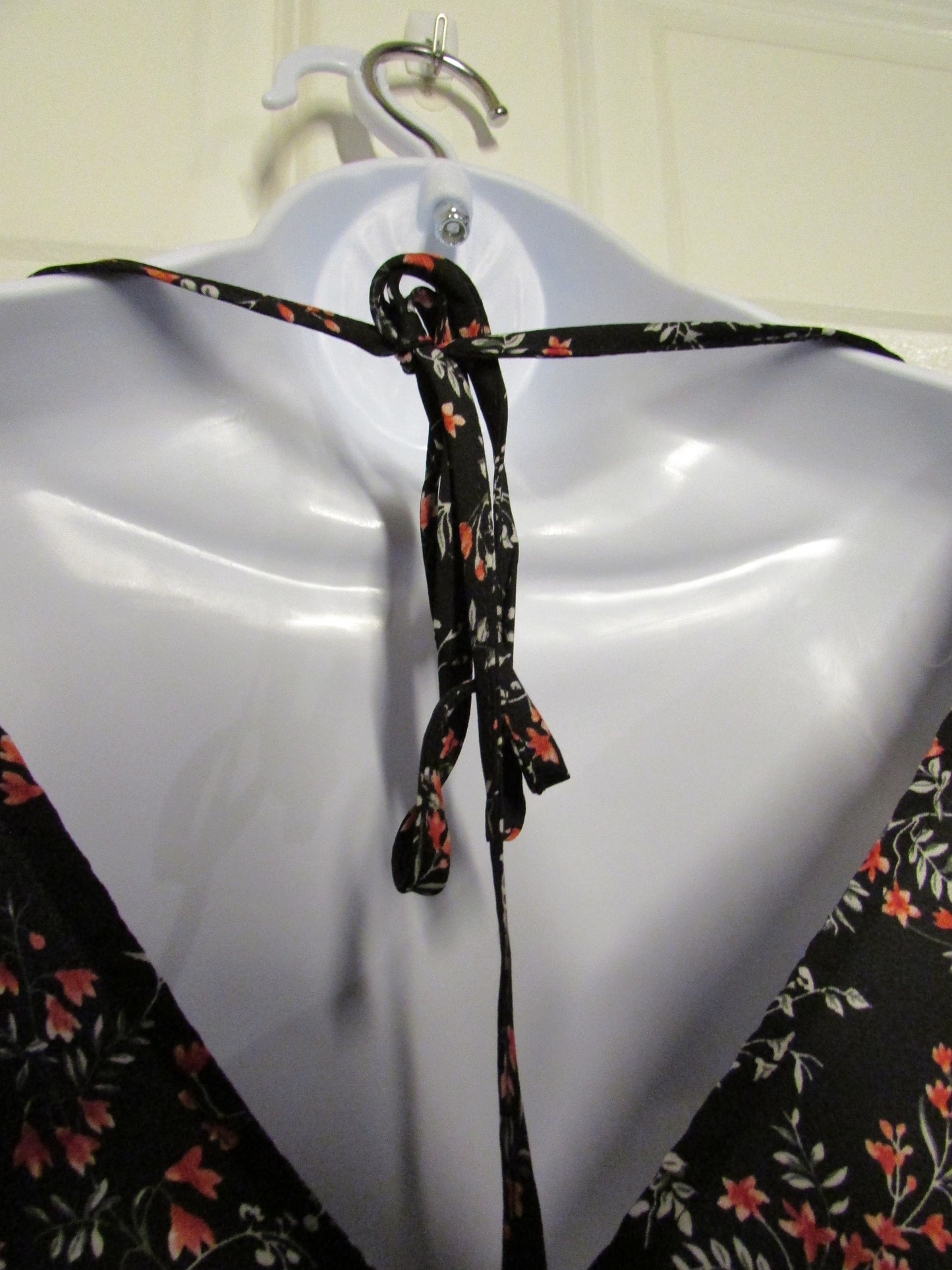 Black Floral Crop Top with Tie in the Back - Womens' size XL