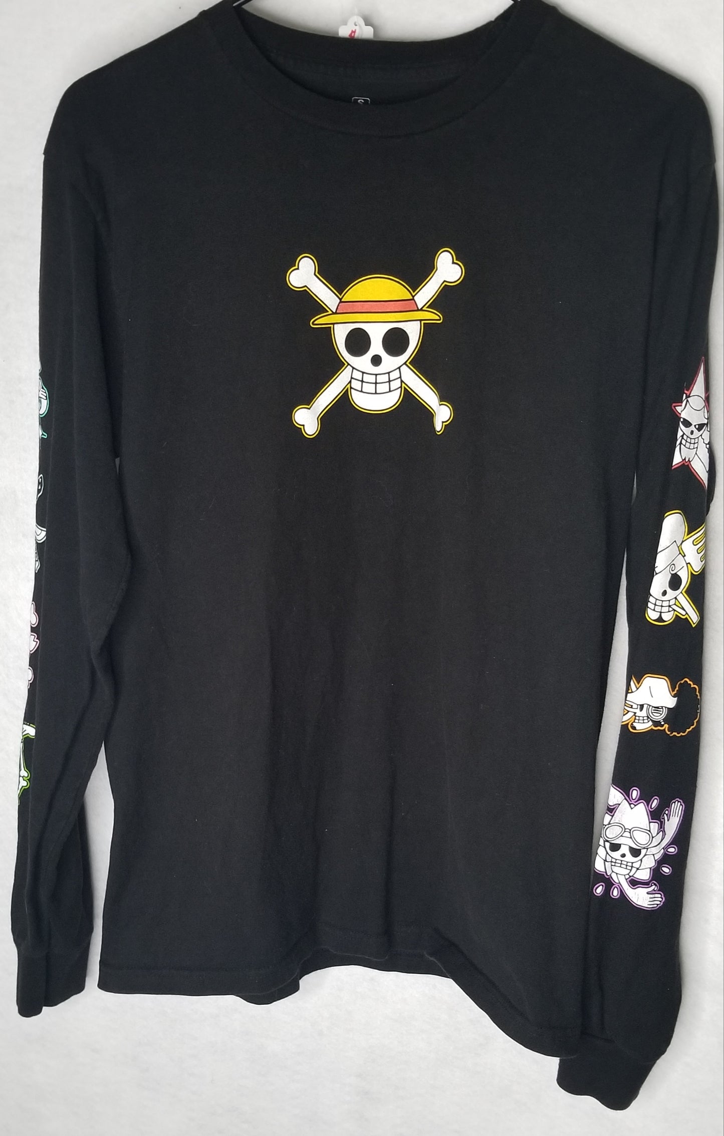 One Piece Long Sleeve Tee Size L