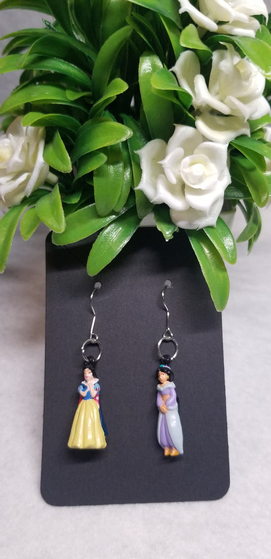 Disney Princess Snow White and Jasmine Dangle Earrings