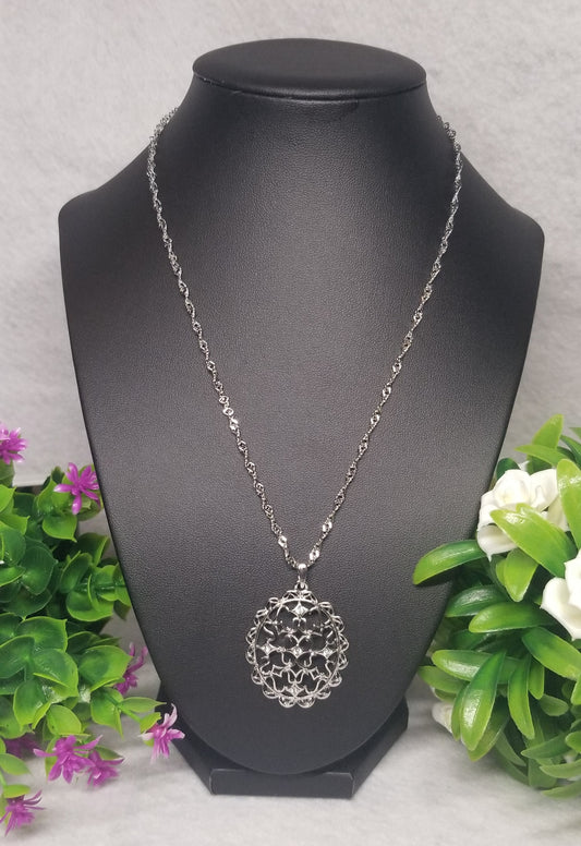 Silver Circle Pendant Necklace
