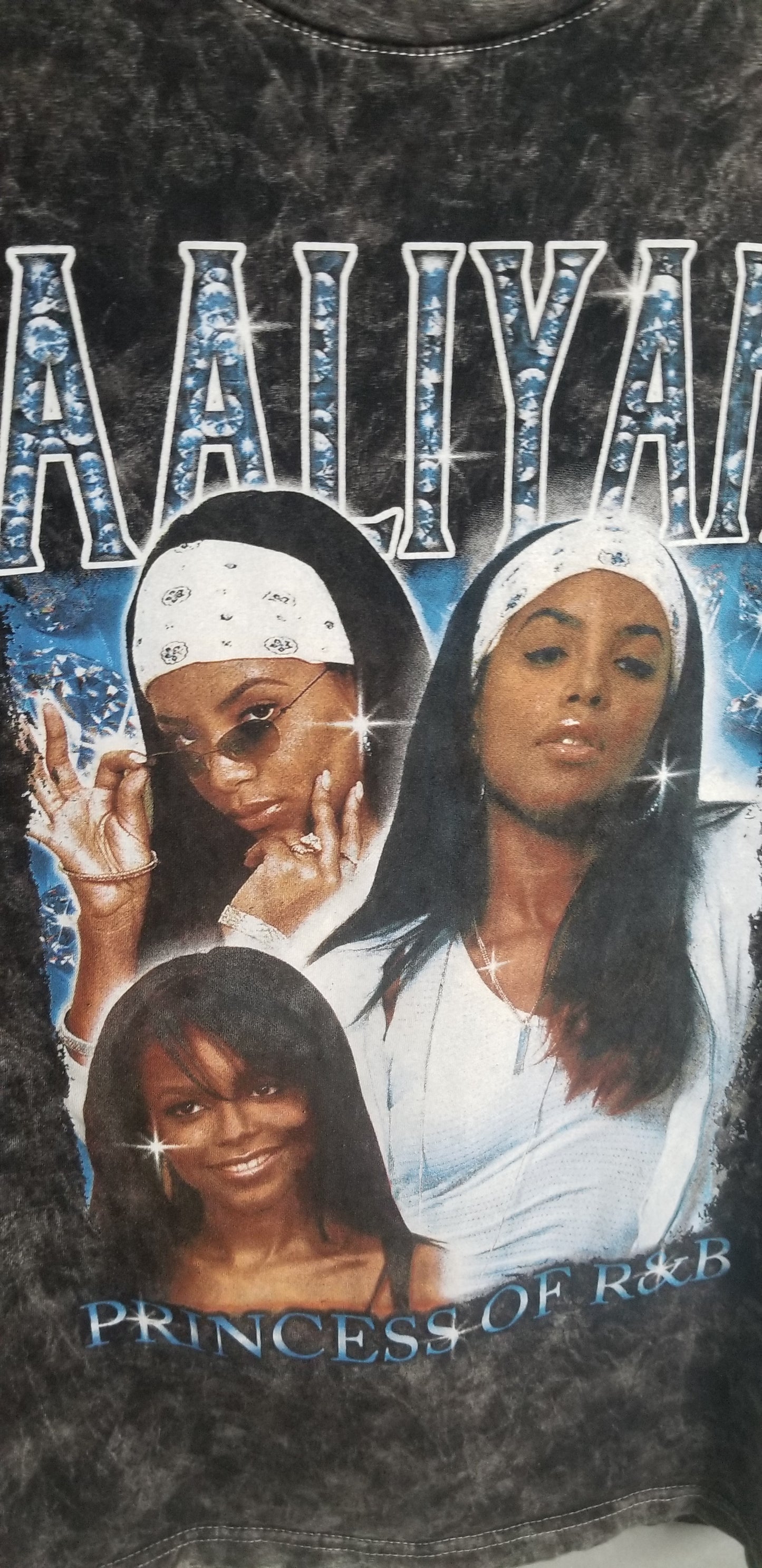 Aaliyah Princess of R&B T-shirt Size M