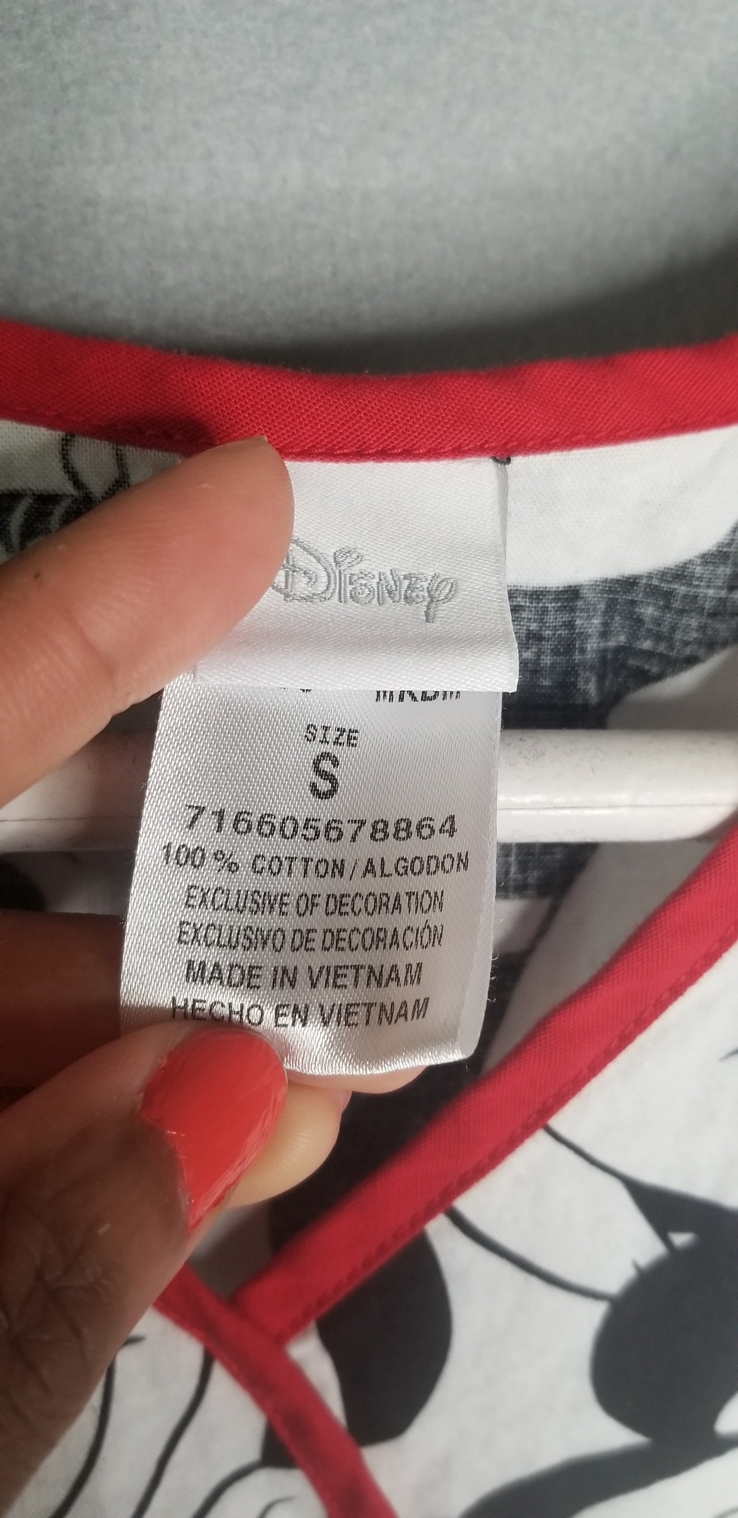 Minnie Mouse Scrub Top size S