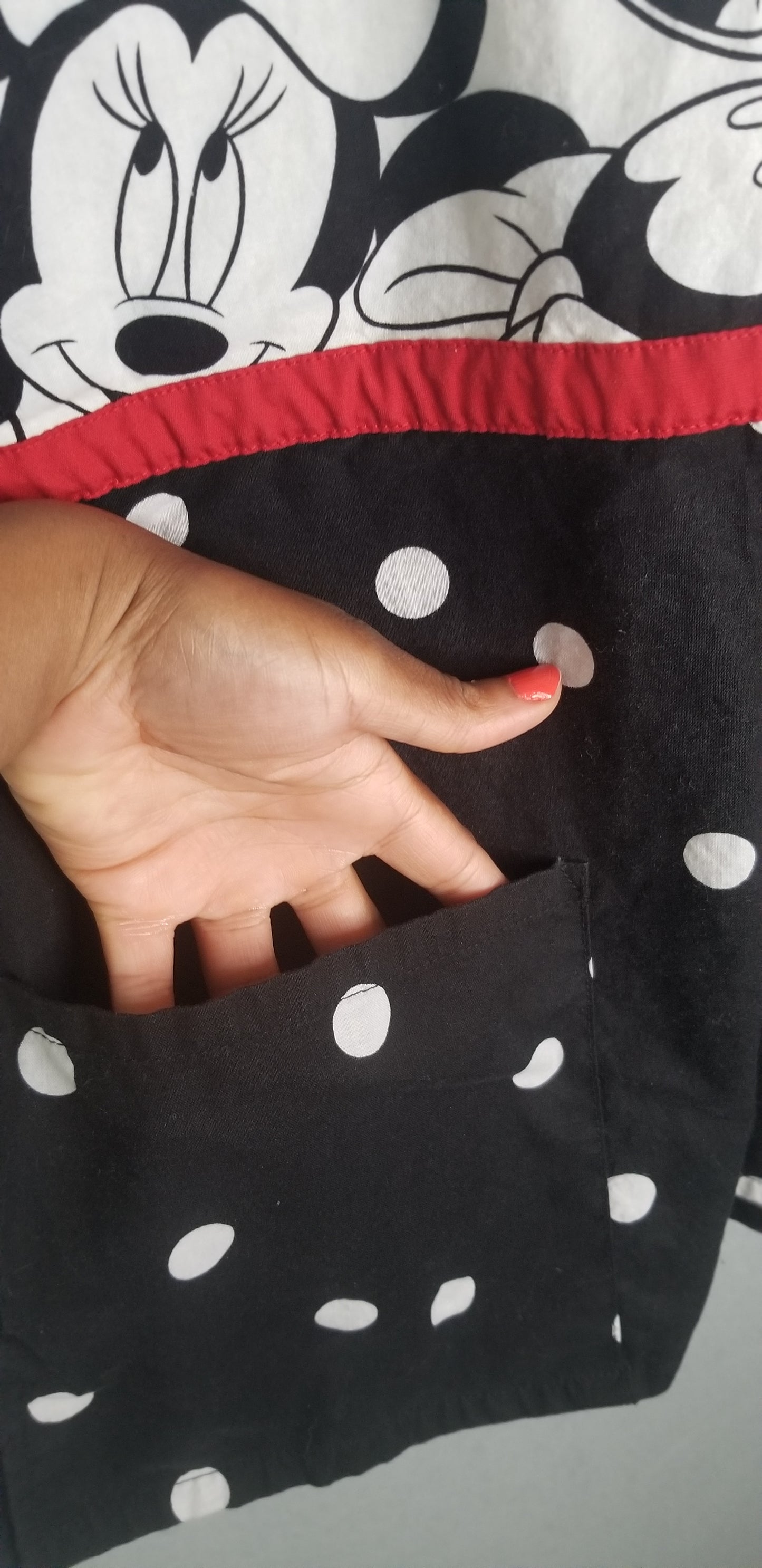 Minnie Mouse Scrub Top size S