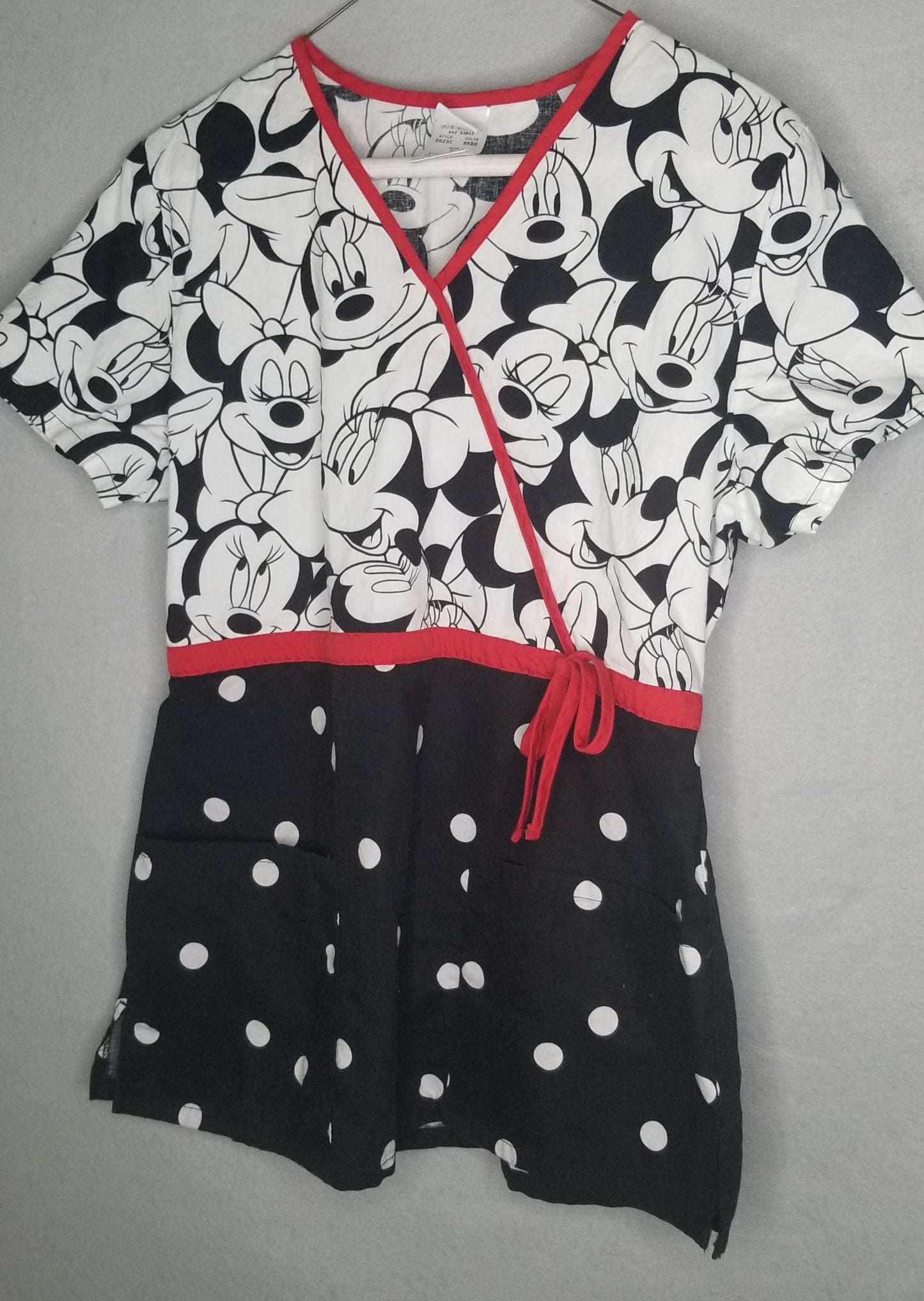Minnie Mouse Scrub Top size S