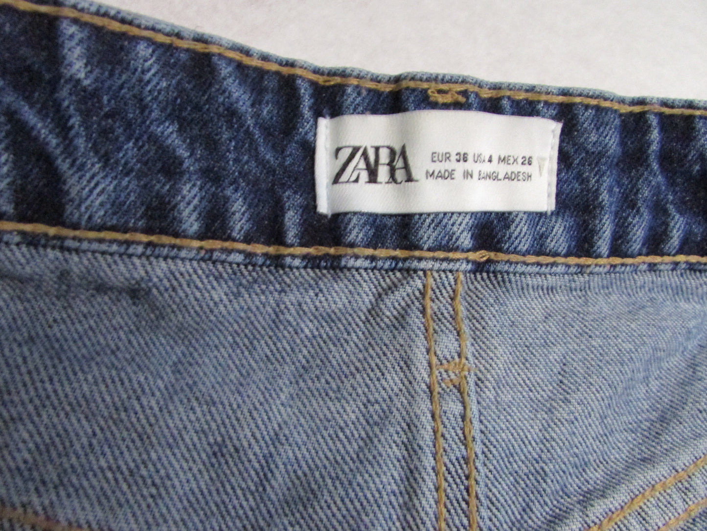 Zara Jean Shorts with Button Fly Size EUR 36/US 4/Mex 2