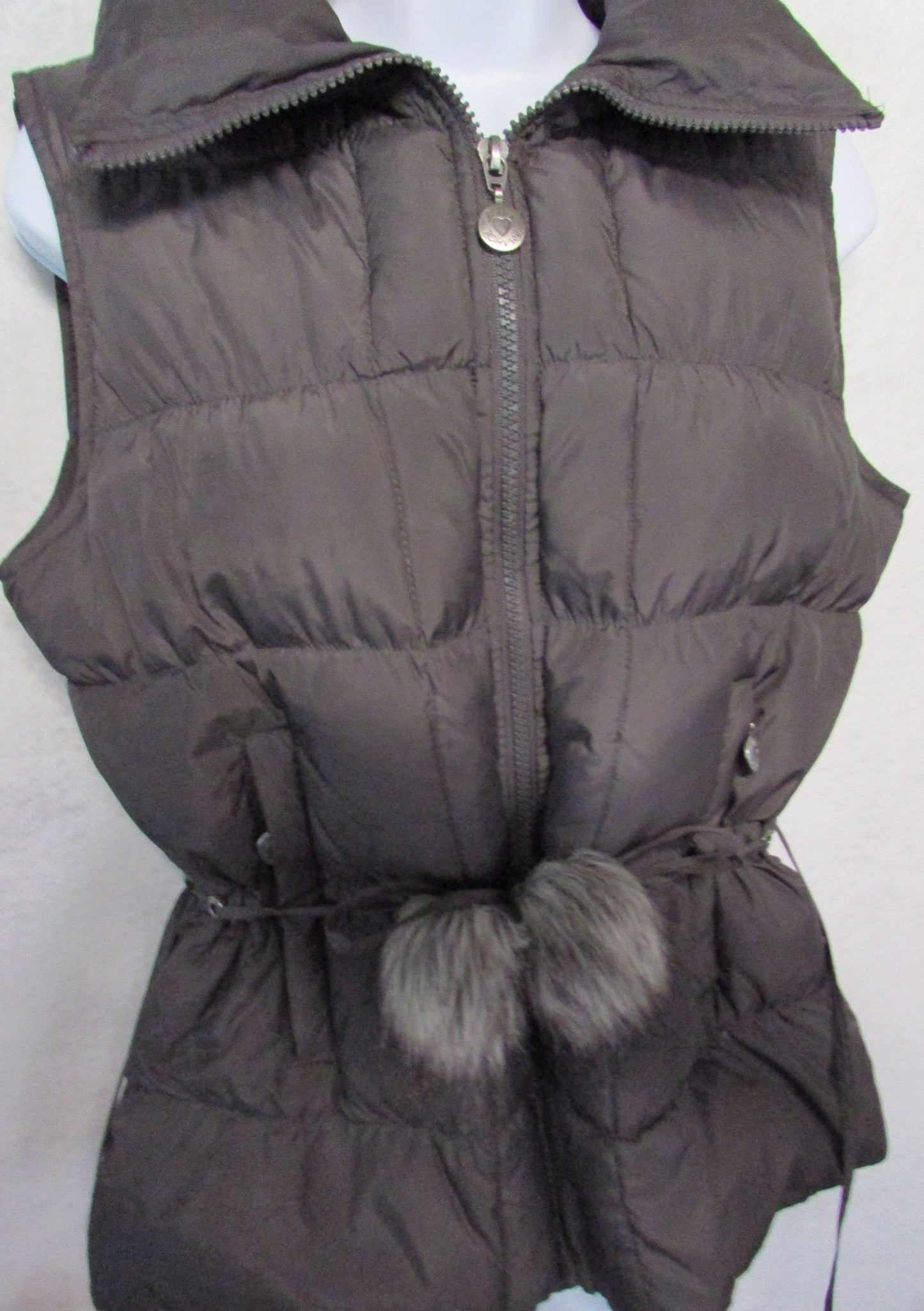 Betsy Johnson Down Puffer Vest with Cinching Waist Puffs Women's Size M