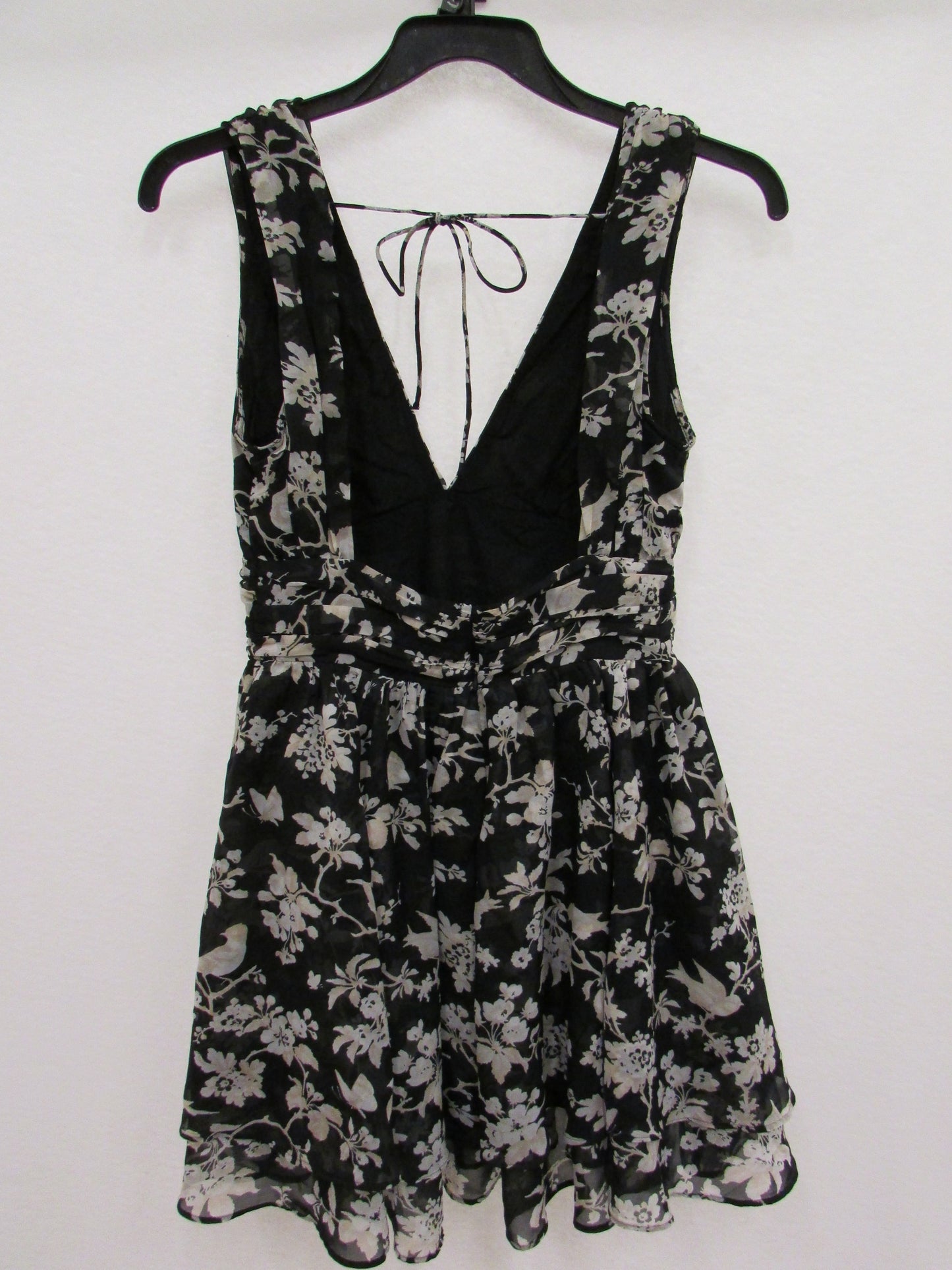 Abercrombie & Fitch Black and White Floral Dress - Women's Medium