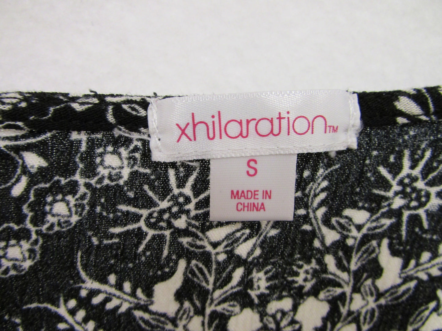 Xhiliration Crop Top with Black Floral Pattern and Bell Sleeves Women's size S