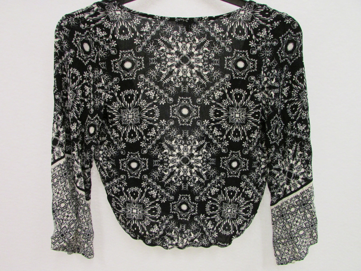 Xhiliration Crop Top with Black Floral Pattern and Bell Sleeves Women's size S