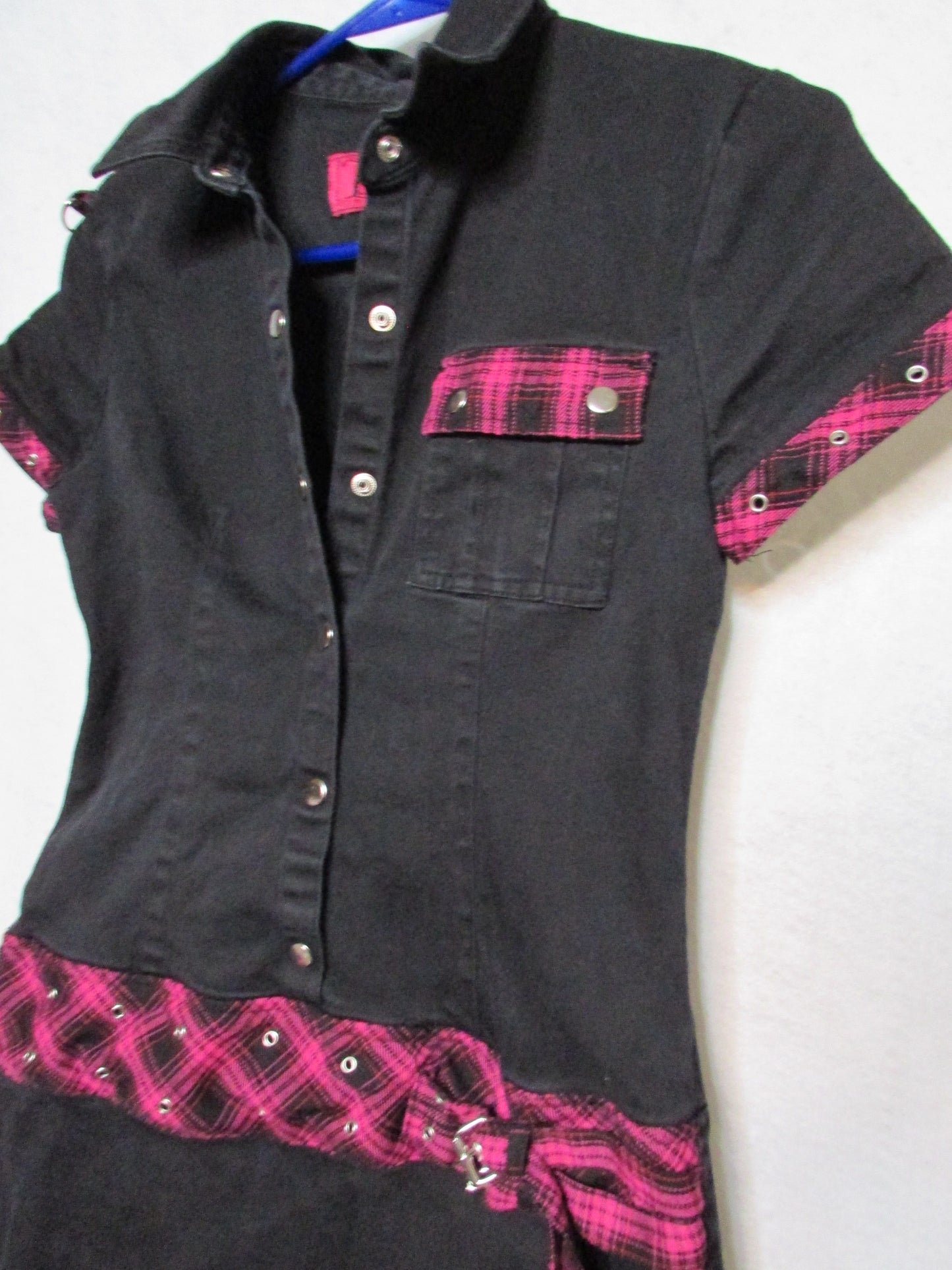 Vintage TrippNYC Dress Black and Pink Size M with Belt