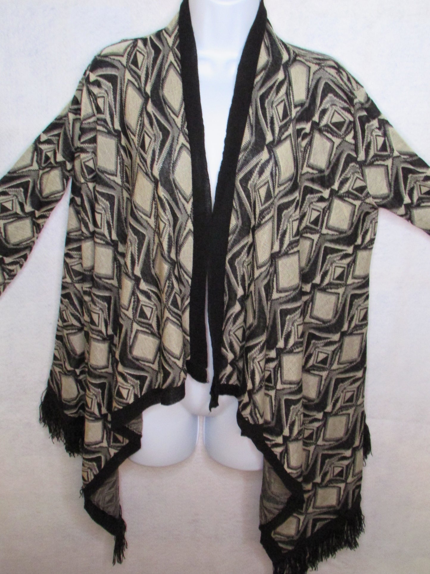 LA Hearts Tan and Black Cardigan Size L