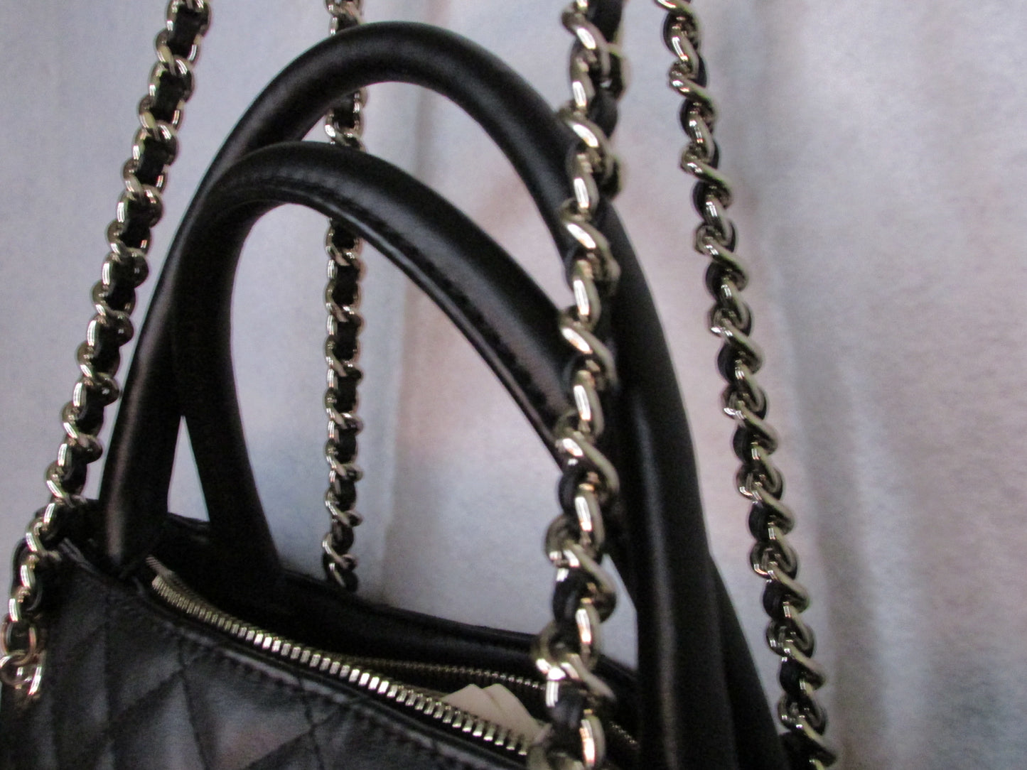 Guess Purse with Gold Rope Chain Size Large