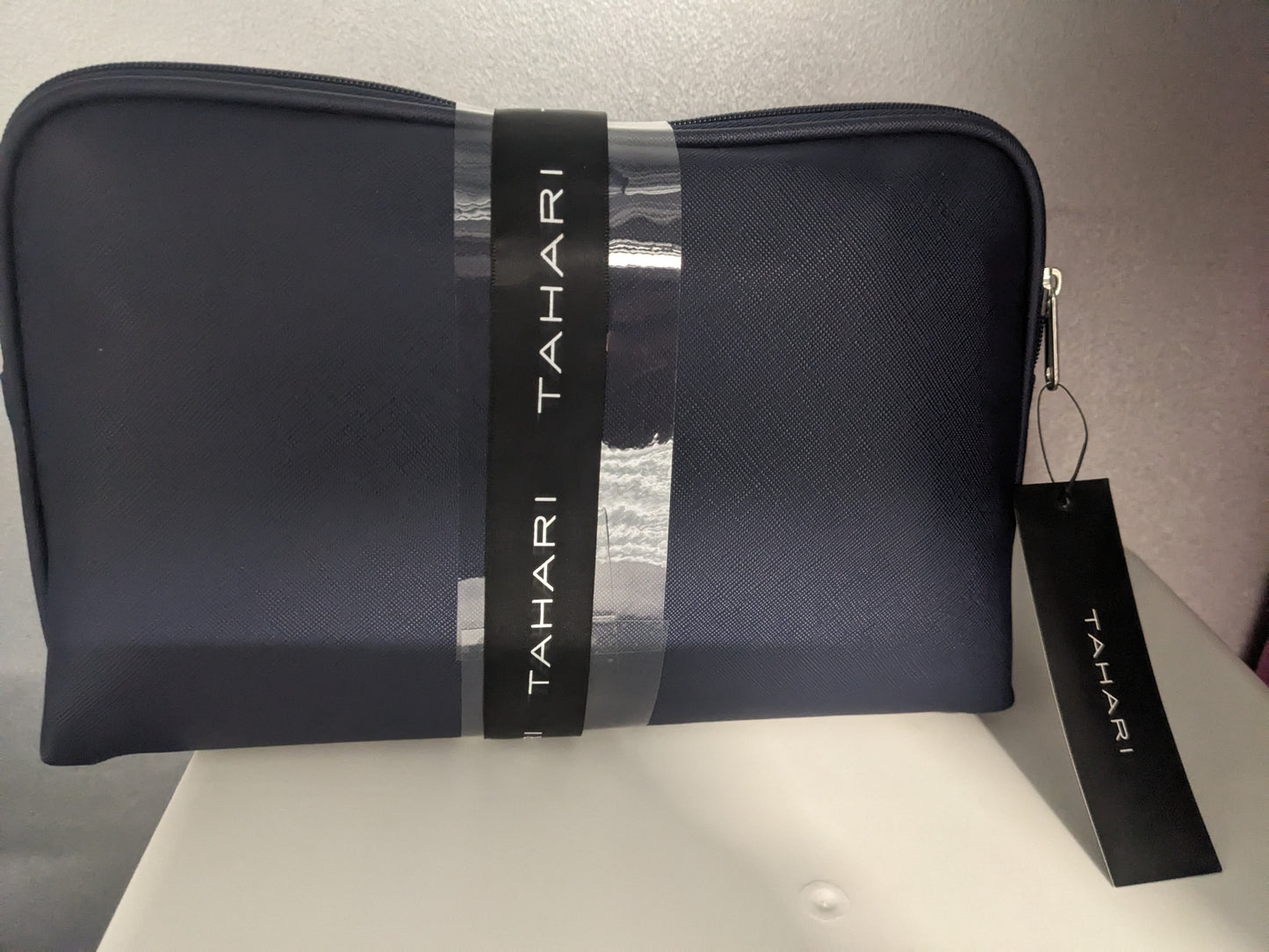 Navy Blue Tahari Makeup Bag Set