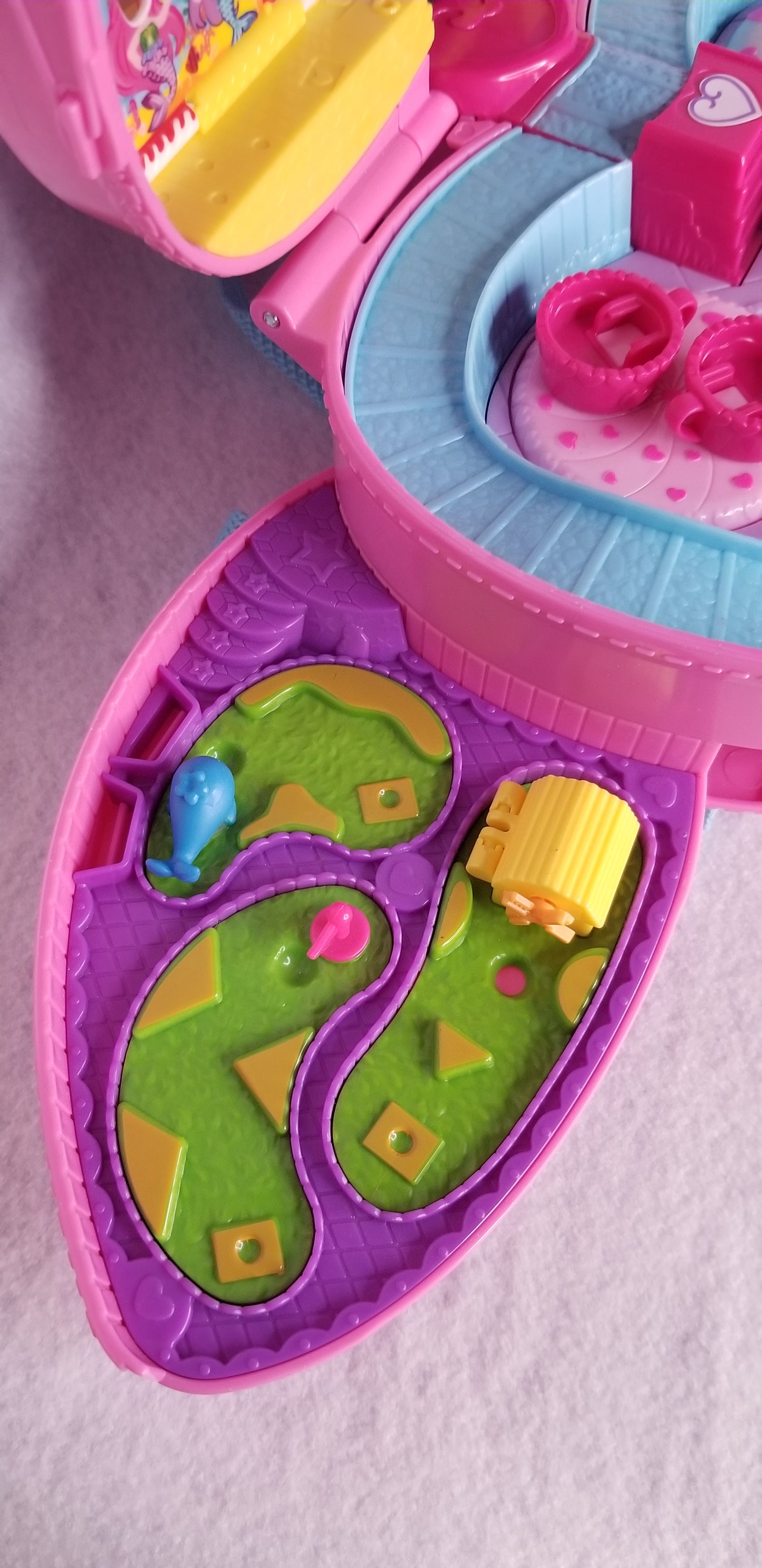 Heart Shaped Polly Pocket Amusement Park