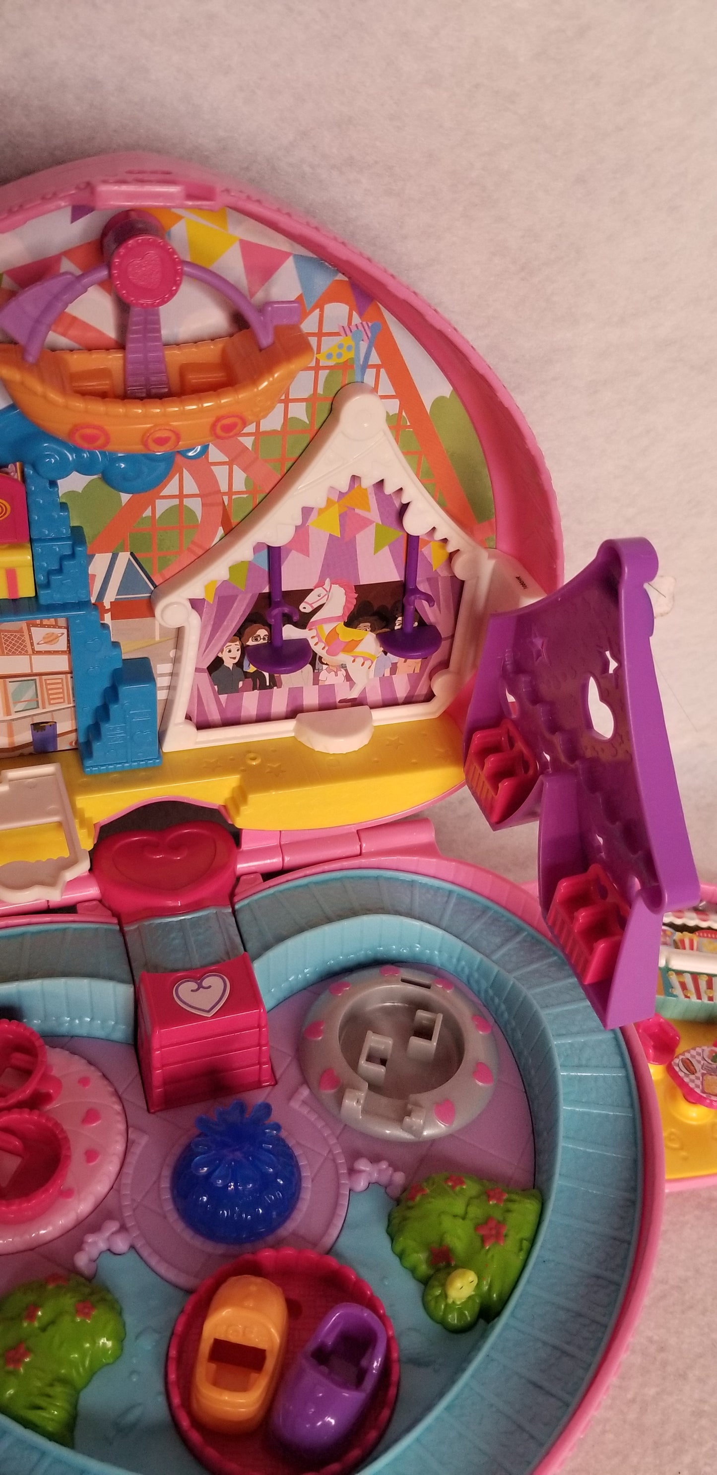 Heart Shaped Polly Pocket Amusement Park