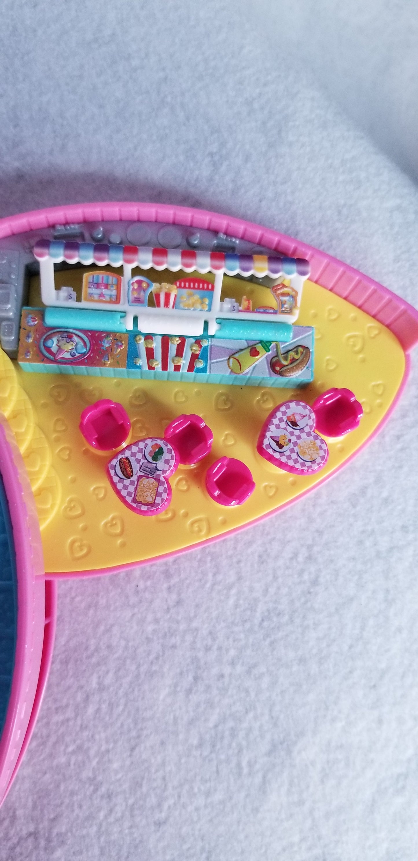 Heart Shaped Polly Pocket Amusement Park