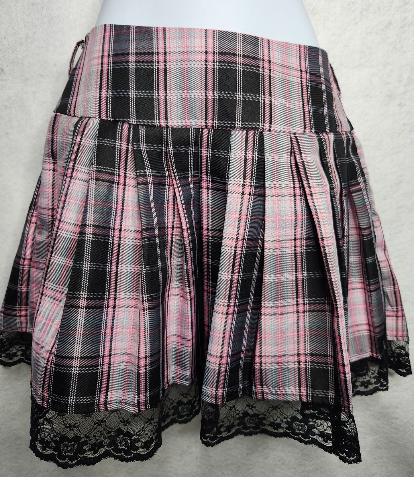 Romwe Pink Black Plaid Skirt with Lace