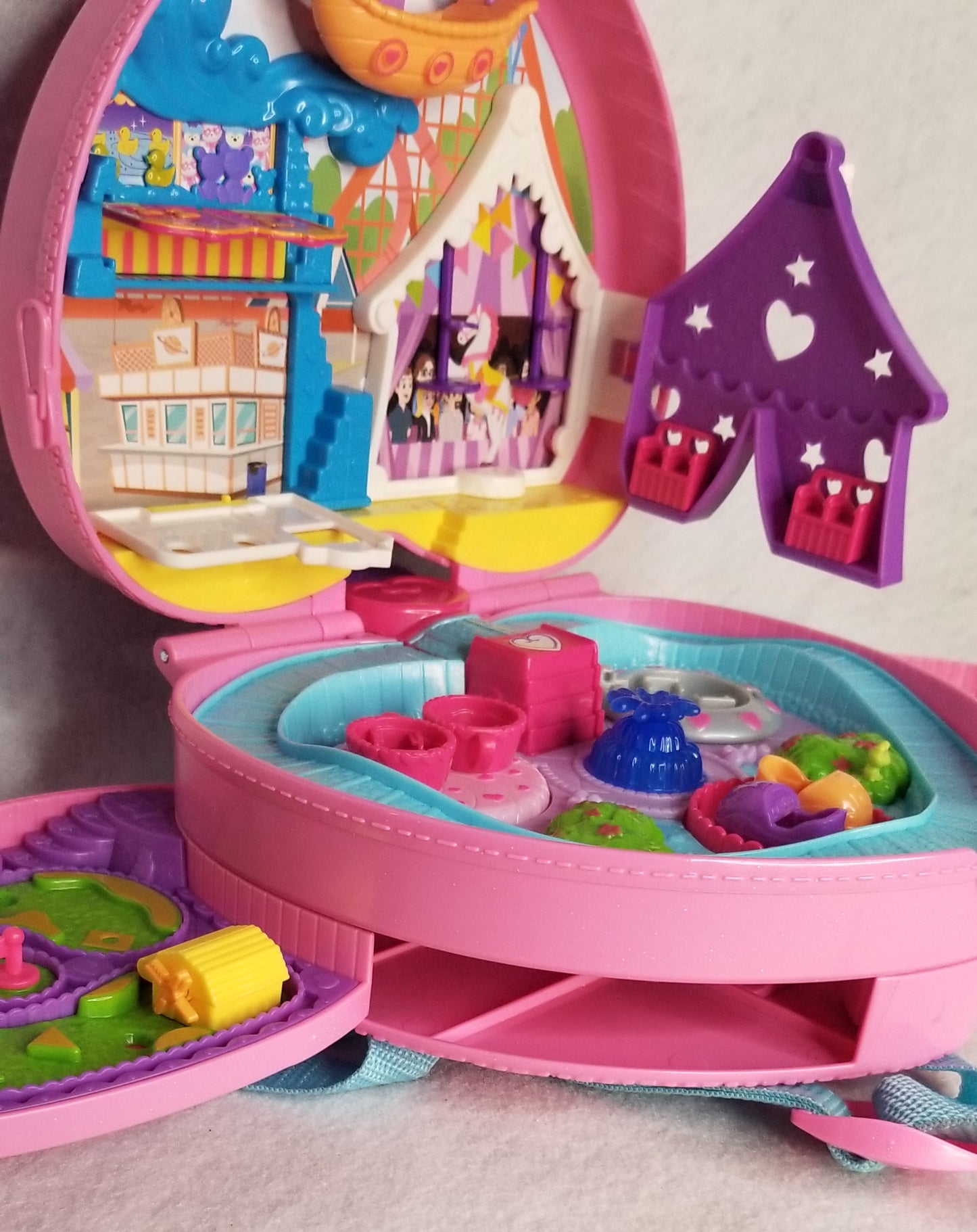 Heart Shaped Polly Pocket Amusement Park