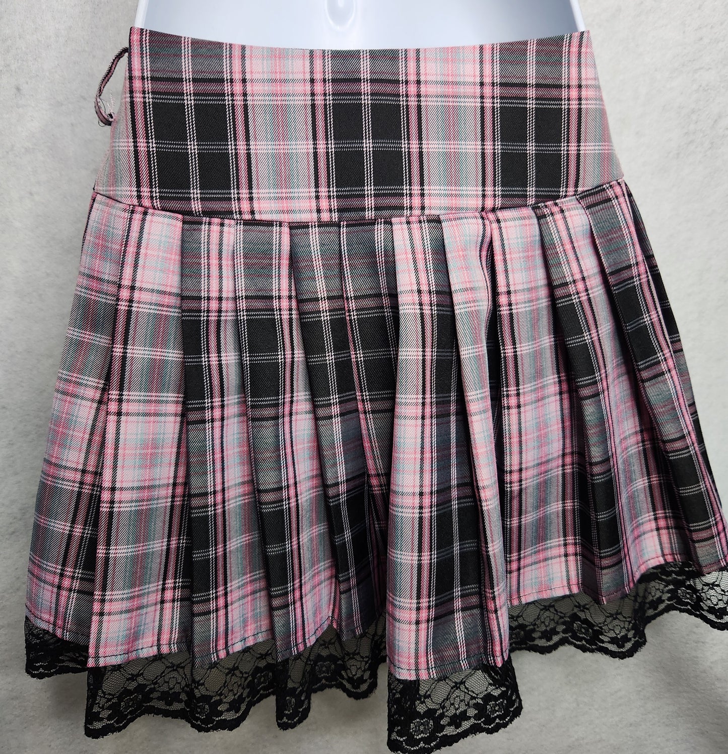 Romwe Pink Black Plaid Skirt with Lace