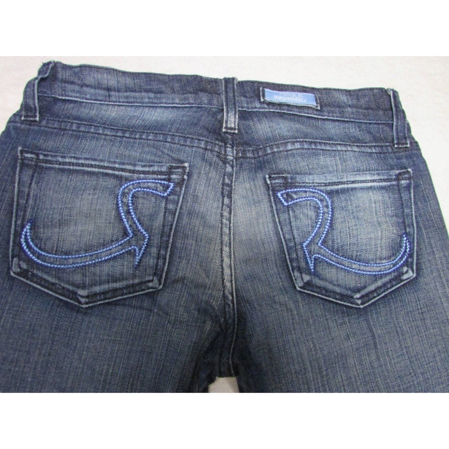 Rock & Republic Cuffed Capri Stretch Denim Dark Blue - Women's Size 25